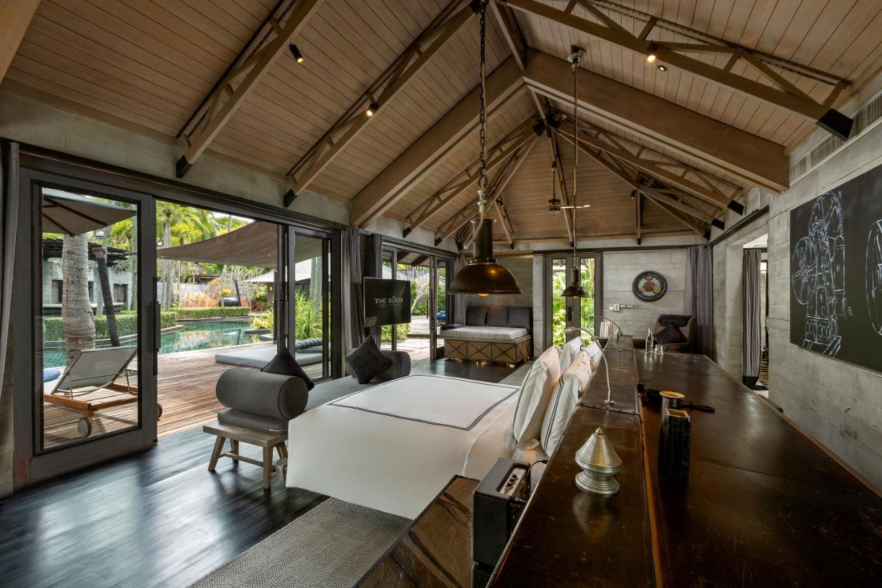 The Slate, Phuket Hotel Nai Yang Beach Exterior foto The interior of a pool villa at The Village