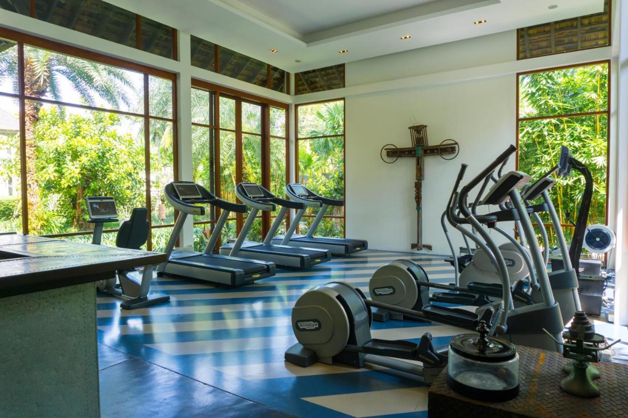 The Slate, Phuket Hotel Nai Yang Beach Exterior foto A gym at a resort in Maldives